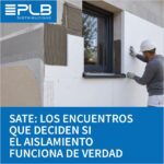 El éxito de un SATE se juega en pocos metros cuadrados: aquellos donde la fachada deja de ser plana y continua.